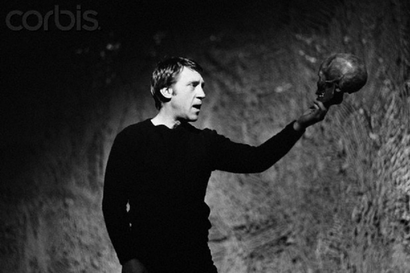 Illustration for article titled Hamlet halott - Viszockij halálának évfordulójára